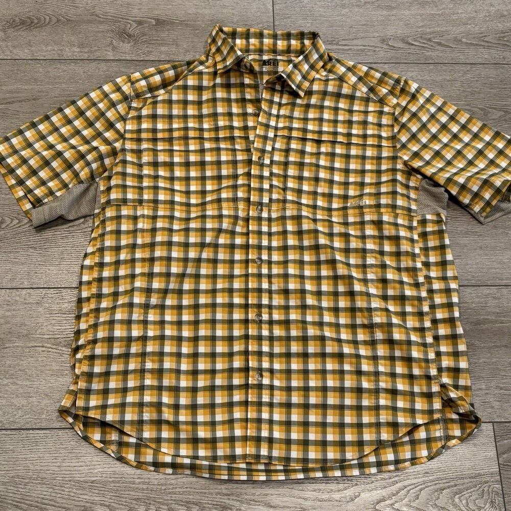 REI Shirt‎ Mens XL Yellow Plaid Vented lightweight outdoors Gorpcore Hiking